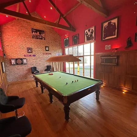 Дом отдыха Woodland View With Hot Tub And Snooker Table *